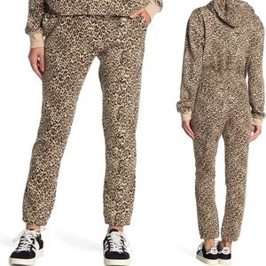 SOCIALITE Leopard Print Joggers Sweatpants size XS